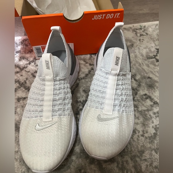 brand new nike react phantom sneakers - Picture 1 of 9